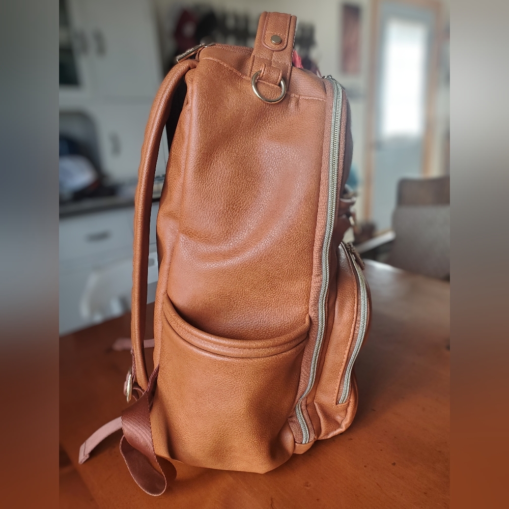 Itzy Ritzy Boss Plus - Picture 4 of 12